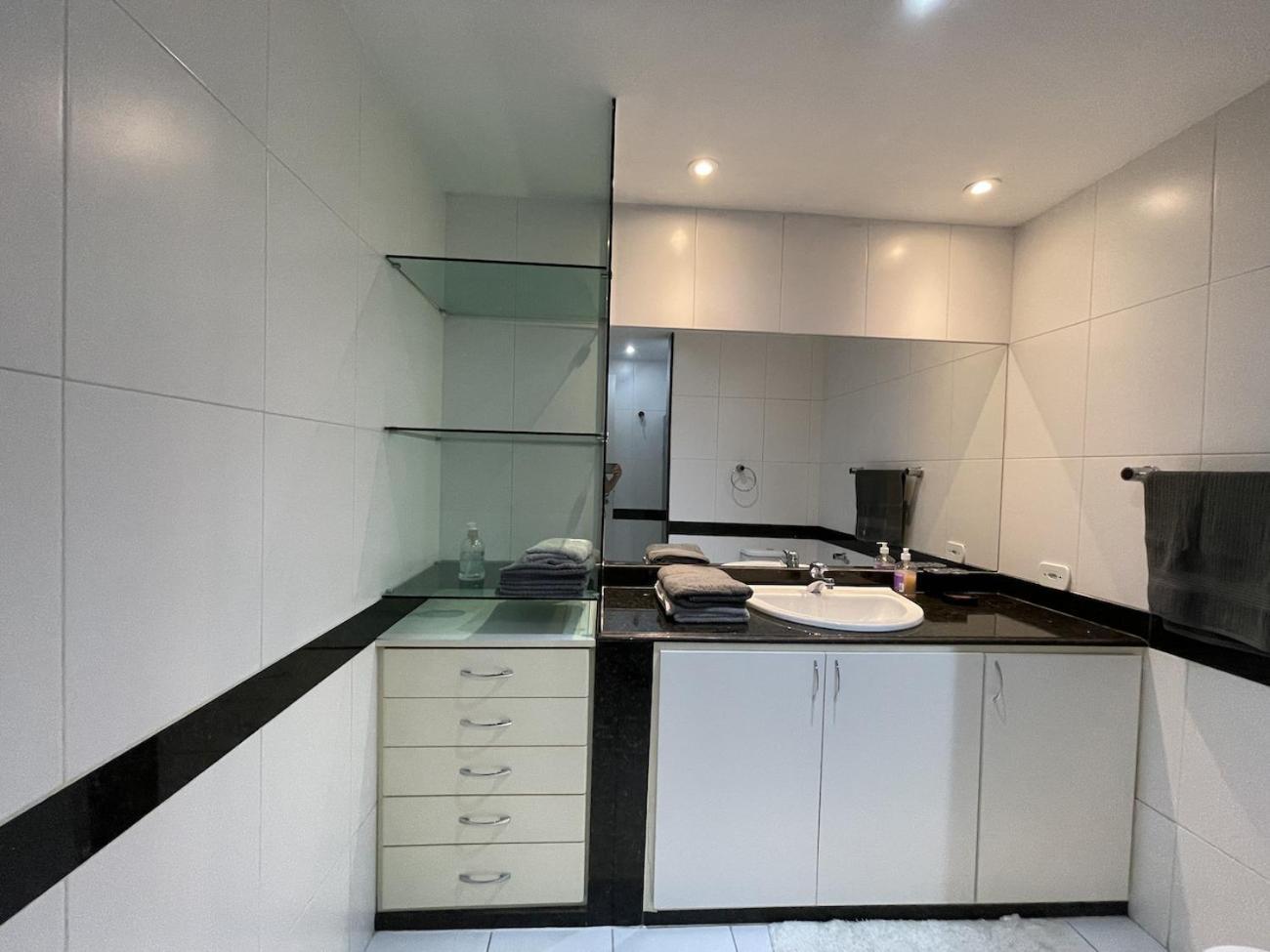Apartamento Encantador Com Piscina - Besthostrio Río de Janeiro Exterior foto